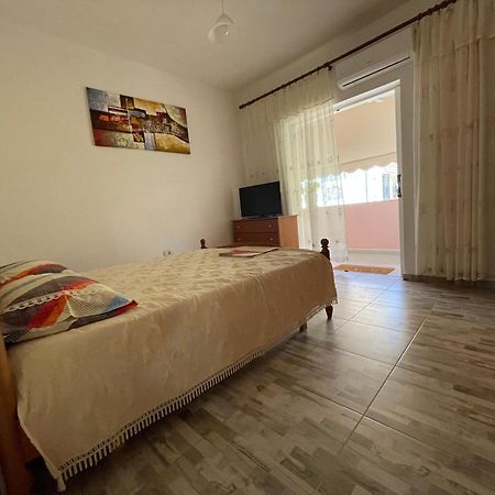 Avocado Balcony Apartment Sarande Exterior photo